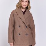 Abrigo de paño corto color camel | Ofertas en abrigos y parkas de mujer | Fifty Outlet
