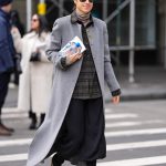 Estaba aburrida del abrigo gris hasta que decidí poner en práctica estas 5 ideas del street style | Vogue España