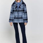 Abrigo corto de cuadros | Ofertas en abrigos y parkas de mujer | Fifty Outlet