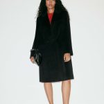Abrigos de mujer | Negros | 2026 | MANGO España (Península y Baleares)