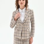 Blazer de tweed de cuadros color chocolate – Rinascimento