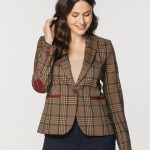Blazer para mujer marrón a cuadros con coderas rojas 16505