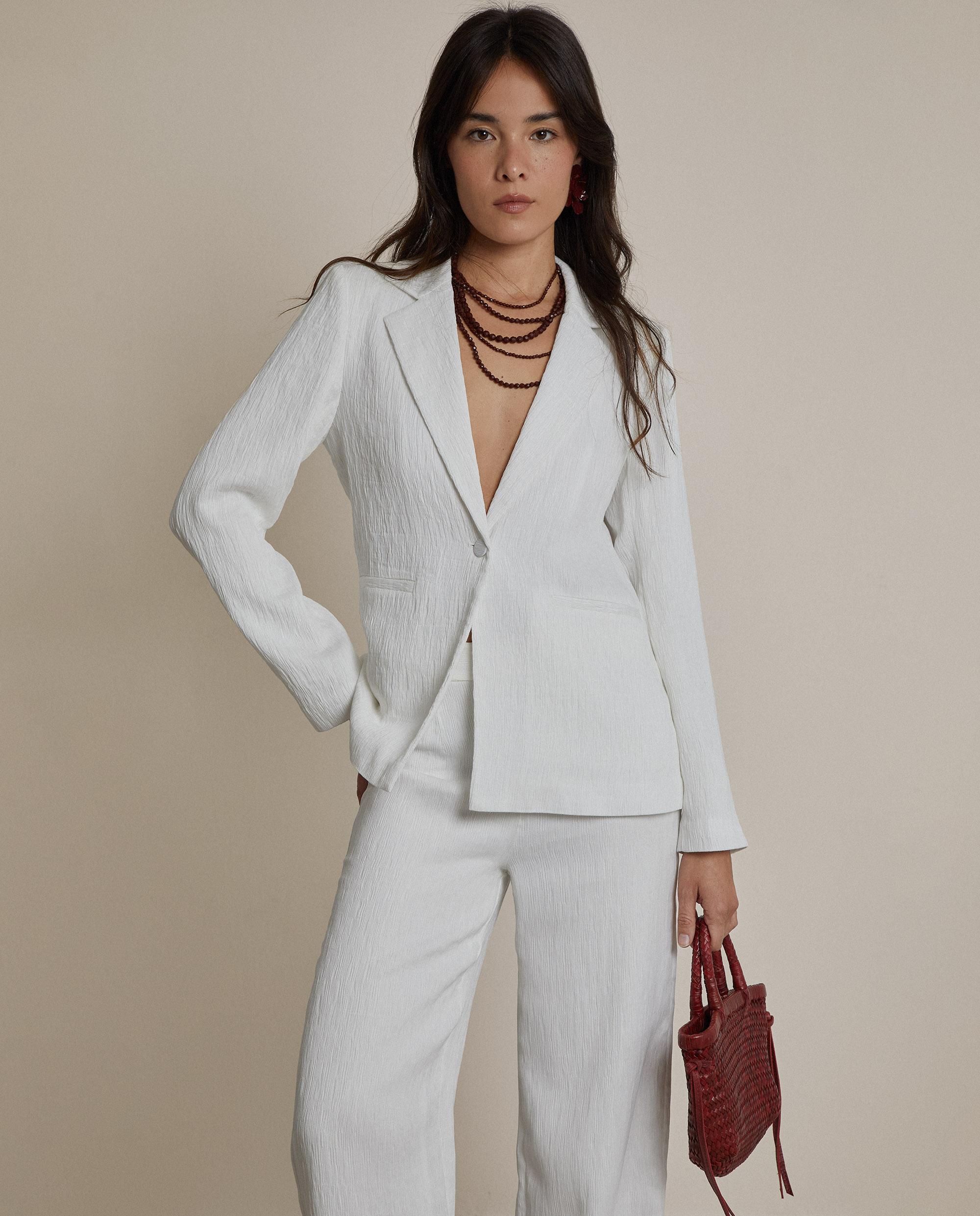 blazer-de-mujer-442kxw-1.jpg Blazer de mujer con textura y botonadura simple Trucco Blanco 36/S - Imagen 1