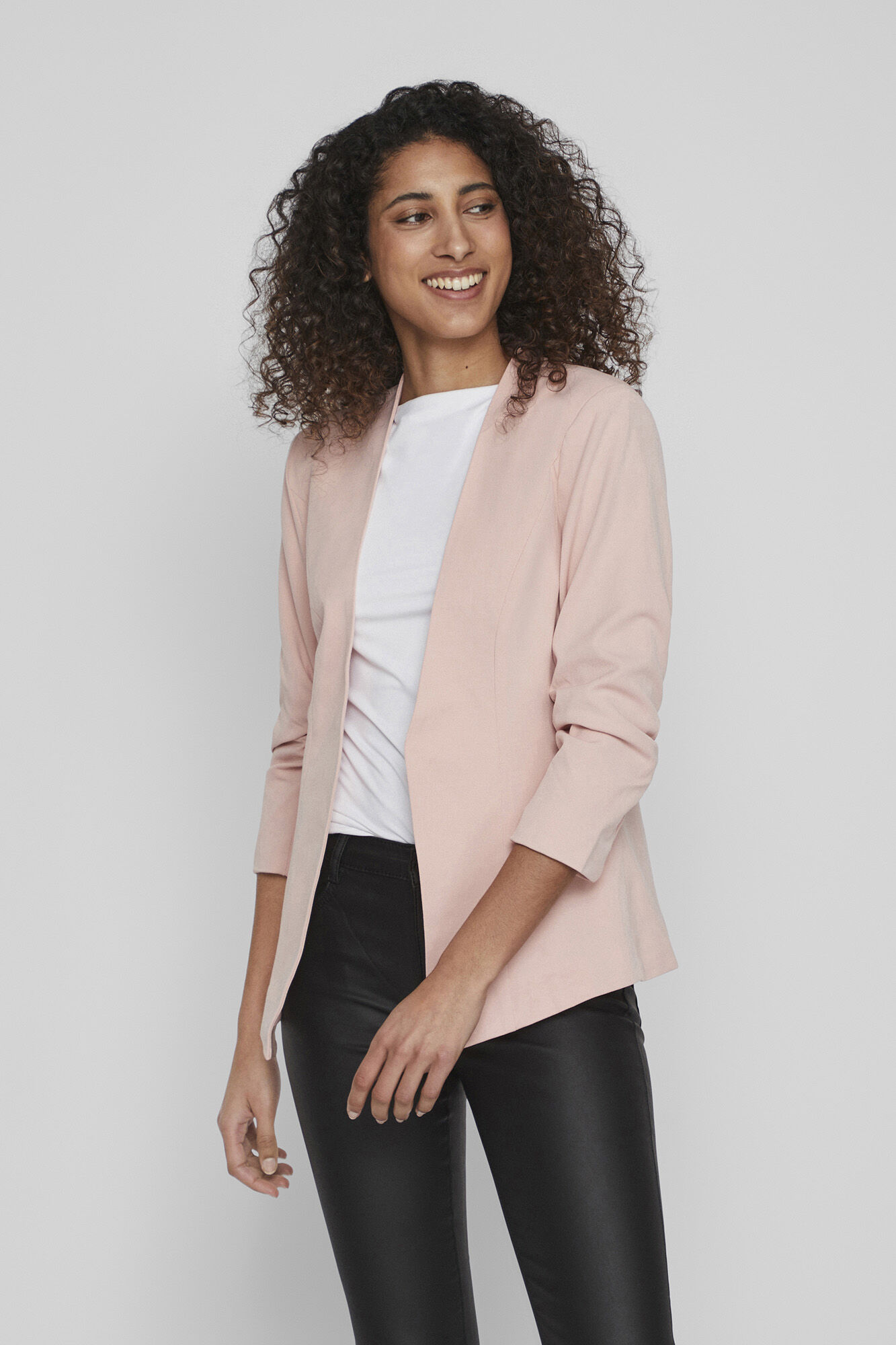 blazer-de-mujer-957ijx-1.jpg Americana blazer manga 3/4 | Blazers de Mujer | Cortefiel - Imagen 1
