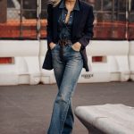 El blazer negro (o por qué para seguir las tendencias de la temporada sólo necesitas optimizar la prenda que ya cuelga en tu armario) | Vogue España