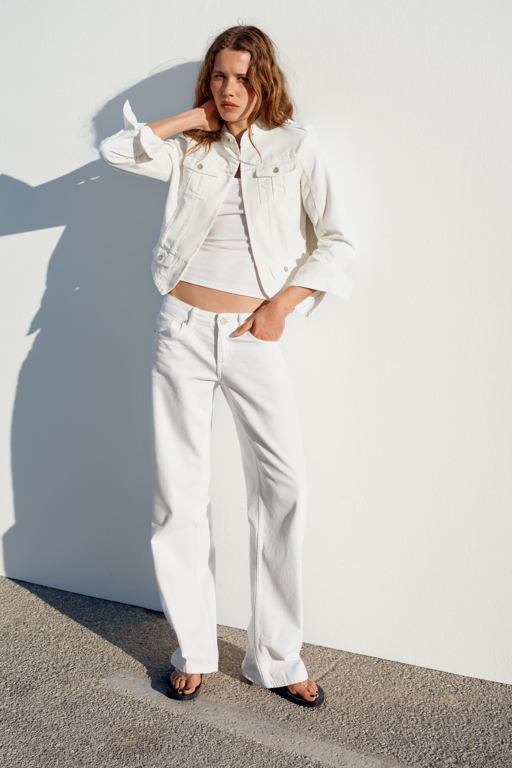 chaqueta-blanca-426fiw-1.jpg CHAQUETA MULTIBOLSILLOS - Imagen 1
