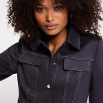 Chaqueta corta de ante | Chaquetas de Mujer | Cortefiel