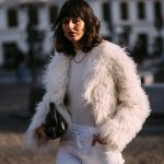 La chaqueta y abrigo de pelo, la pieza clave de tus looks diarios y de invitada | Telva.com