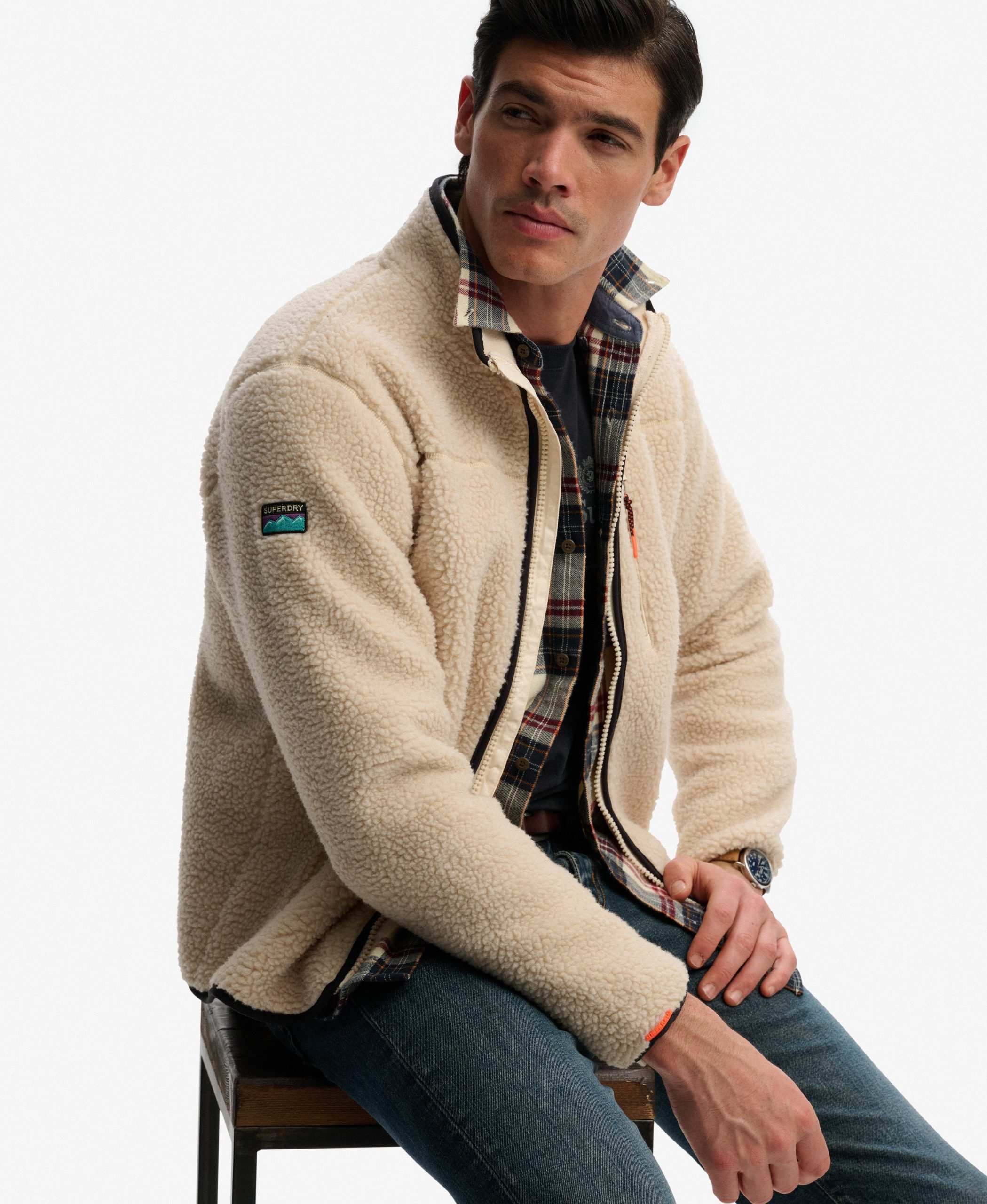 chaqueta-polar-hombre-216kqj-1.jpg Hombre Chaqueta de Forro Polar Sherpa Outdoor en beige avena | Superdry ES - Imagen 1