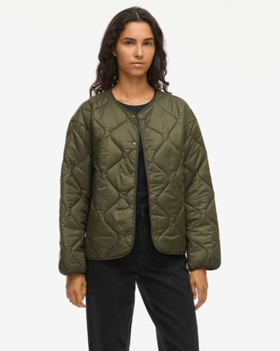 chaqueta-verde-284zlg.png Chaqueta acolchada verde caqui VILA - Imagen 1