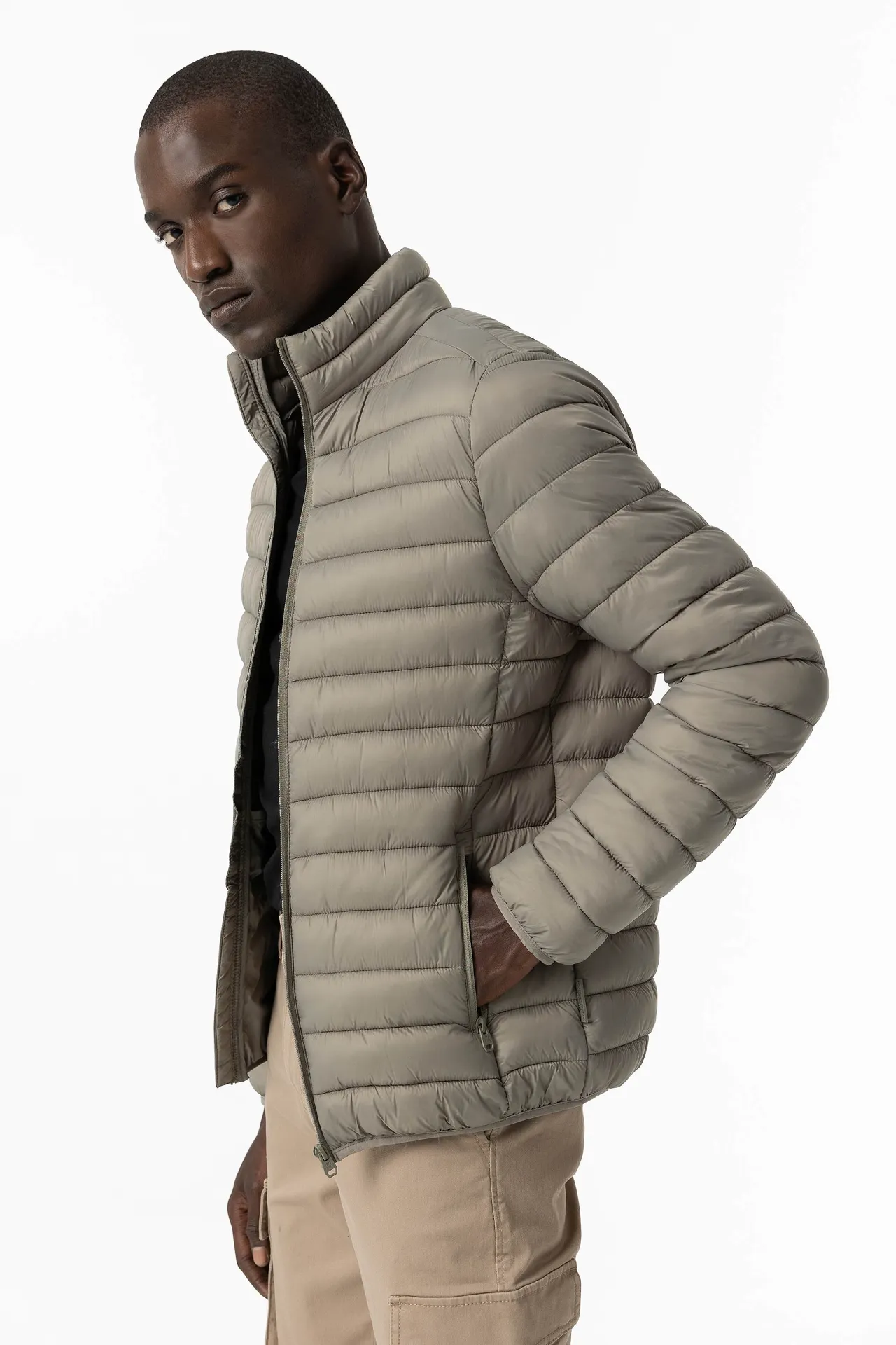 chaqueta-verde-hombre-439gtl.webp Chaqueta Acolchada Verde Brunos Moda 10056760 812 - Imagen 1