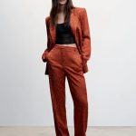 8 chaquetas de mujer de Mango de nueva temporada por menos de 80 euros para todos tus looks | Moda