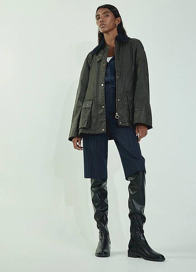 parka-encerada-mujer-224fdr-1.jpg Abrigos encerados para imitar a las royals en sus looks de invierno | Mujerhoy - Imagen 1